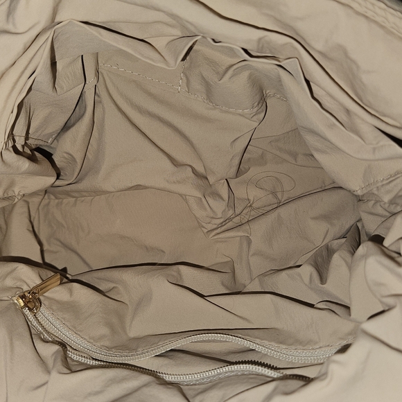 Beige Quilted Shoulder Bag - Picture 7 of 8